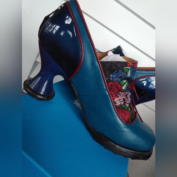 SOLD..Fluvog Minis Bees Knees - Picture 6 of 14